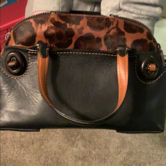 Coach - Picture 3 of 6